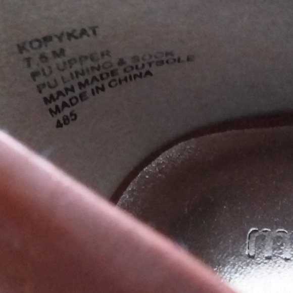 MADDEN Girl Women's Kopykat /Tan Pumps - Picture 5 of 5